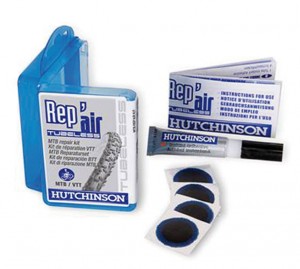 Set riparazione Hutchinson Road Tubeless - con adesivo e toppe